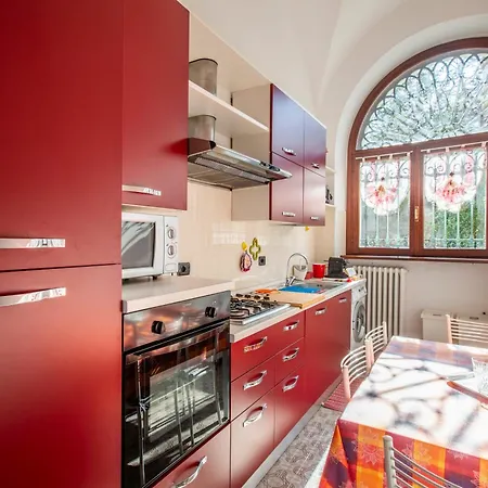 Promenade & Lakefront Apartman Bellano