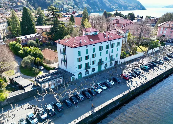 Daire Promenade & Lakefront