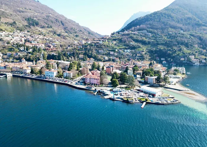 Promenade & Lakefront Daire *